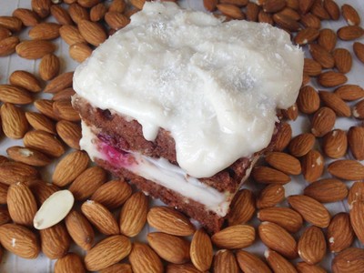 Медово-миндальный торт